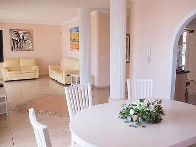 Madronal Villa *